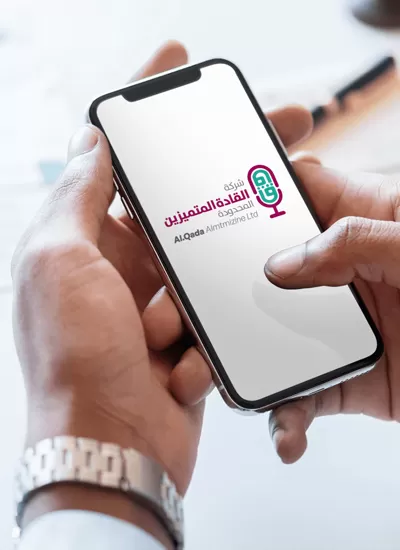 الشعار المصمم لشركة القادة المتميزين للترجمة الفورية